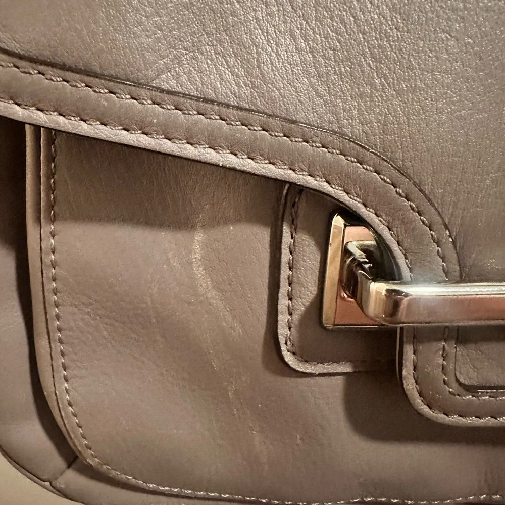 Vintage Coach Taylor Leather Crossbody Bag - Picture 8 of 9